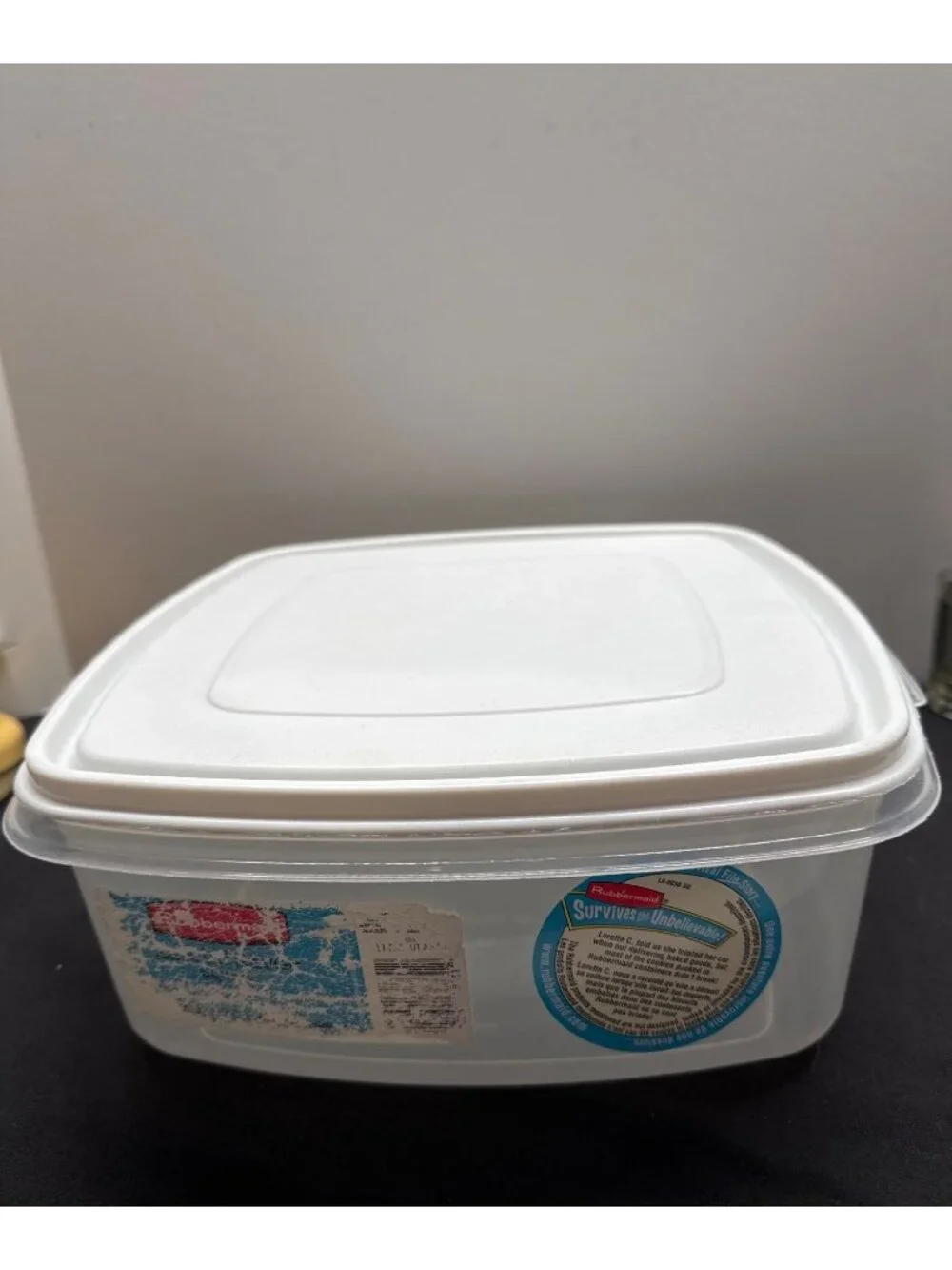 Rubbermaid Servin Saver Food Storage Container 19 Cups 4.5L Clear With White Lid